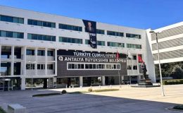 Antalya Büyükşehir Belediyesine operasyon: 25 gözaltı
