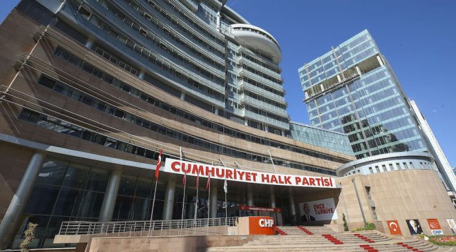 CHP; parti içi ve dışı tartışmalar