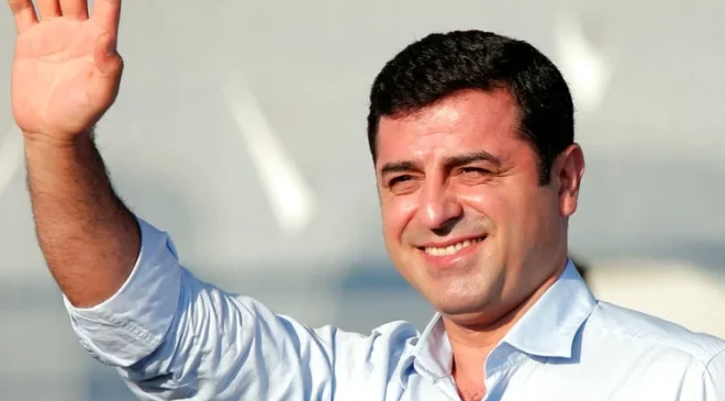 Selahattin Demirtaş Fenomeni: Geri Dönecek mi, Yoksa Zaten Hiç Gitmedi mi? Mehmet Öğütçü Yazdı