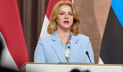 Letonya’da hükümet düştü