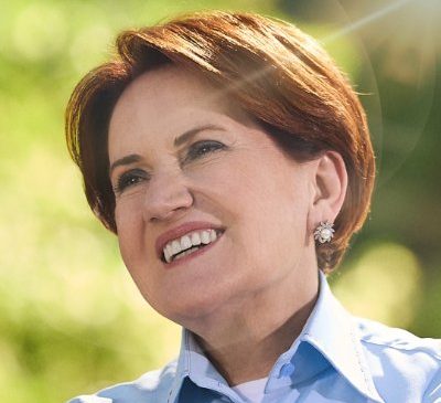 Meral Akşener Fenomeni: Türk Siyasetinde Kaçırılmış Bir Merkez Sağ Fırsatı mı?