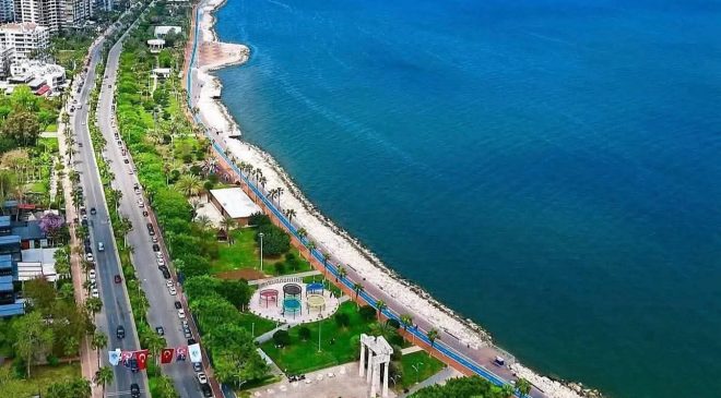 MERSİN’DE SORUN PLAJ MI, DENİZİN KENDİSİ Mİ?