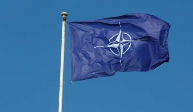 NATO, televizyon ve sinema yapımcılarıyla gizli toplantılar yapıyor