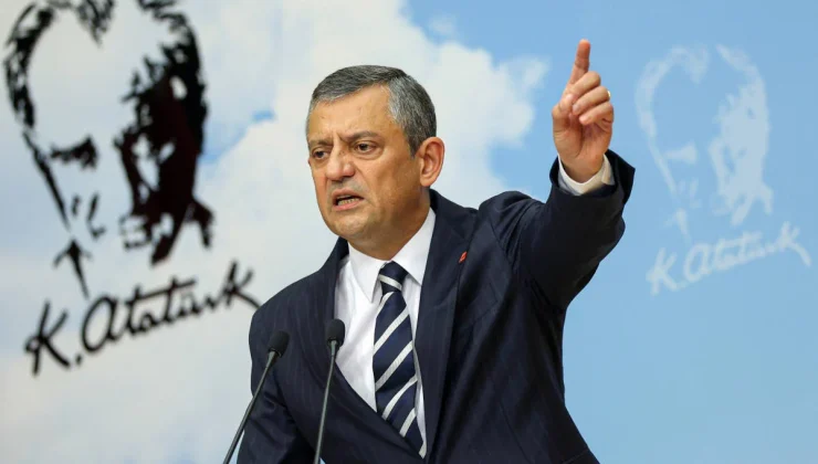 Özgür Özel Fenomeni: Sadece “Atom Karınca” mı, Geleceğin Lideri mi? Mehmet Öğütçü Yazdı