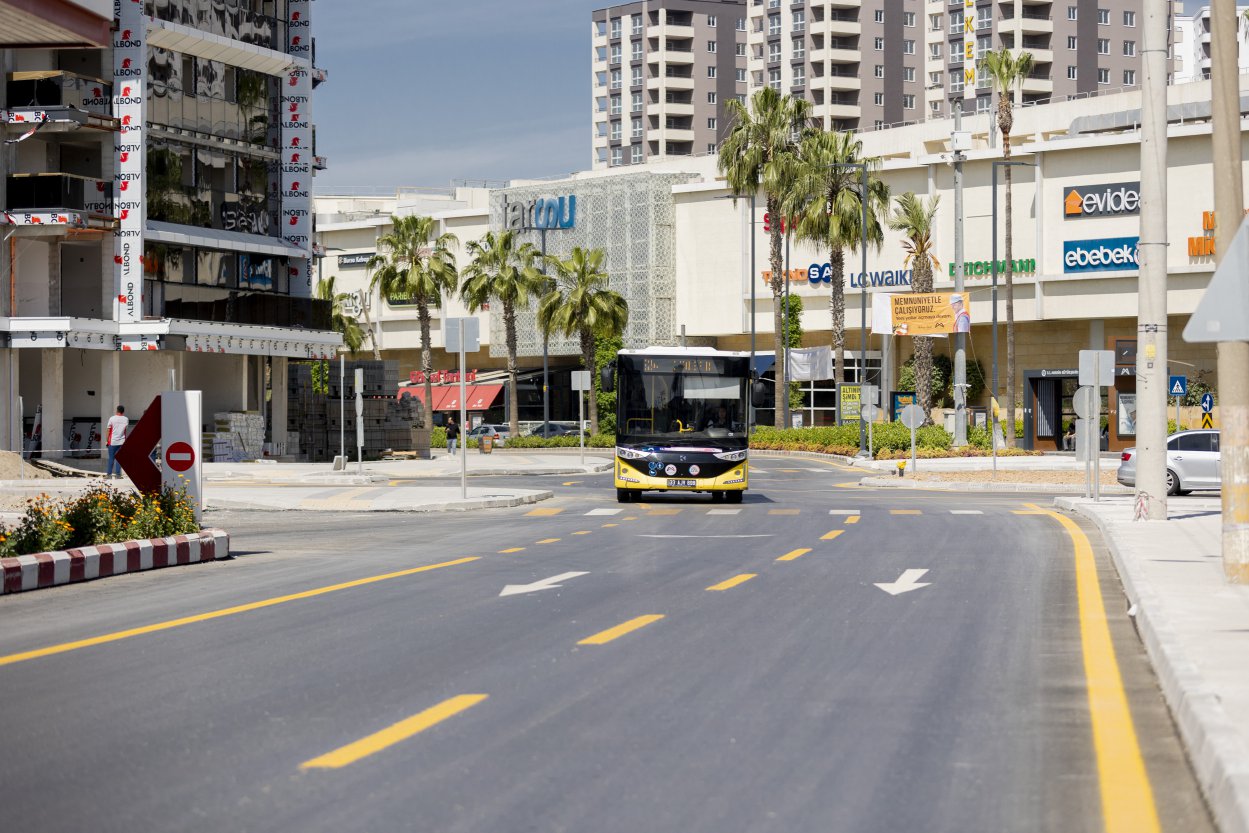 TARSUS BÜYÜKŞEHİR’LE MODERNLEŞİYOR…