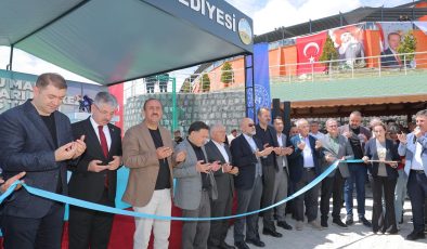 Başkan Büyükkılıç’tan İncesu Marina Su Sporları Merkezi’ne “Plaj Voleybolu” Hediyesi