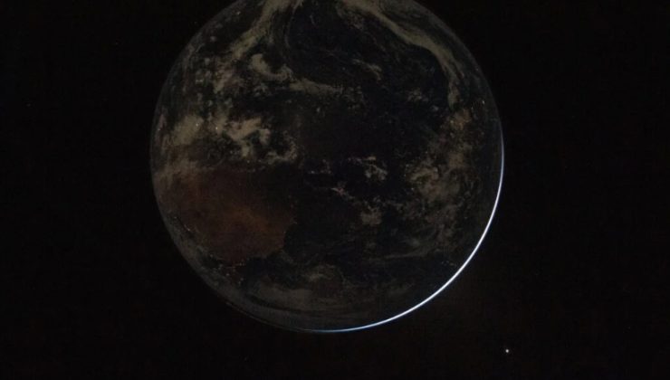 NASA’dan Yeni Dünya Görselleri: “Karanlıkta Bile Parlıyoruz”
