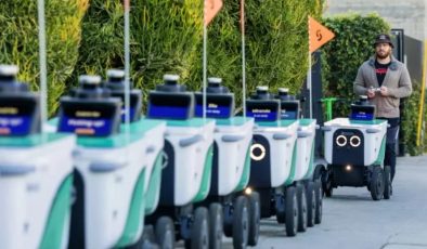 Geleceğin Mesleği Olabilir: Robot Bakıcılığına İlgi Büyüyor