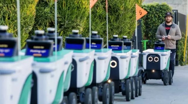 Geleceğin Mesleği Olabilir: Robot Bakıcılığına İlgi Büyüyor