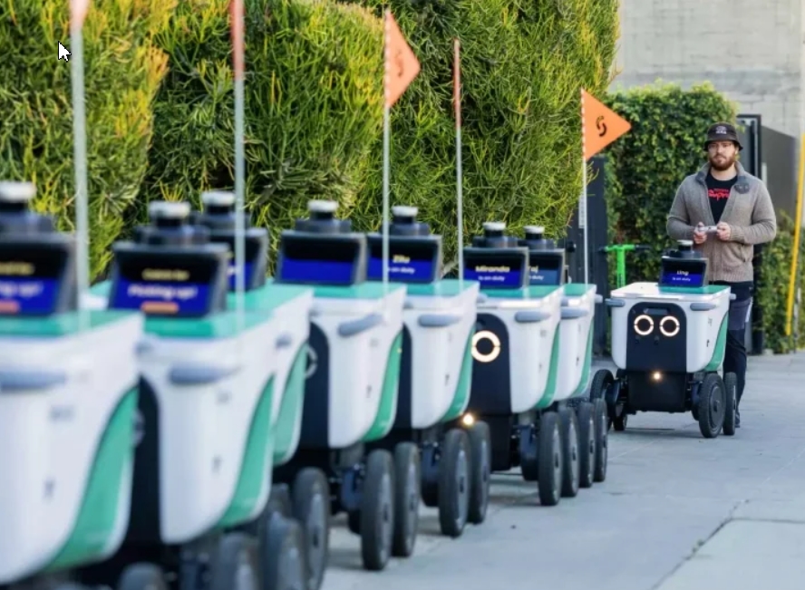 Geleceğin Mesleği Olabilir: Robot Bakıcılığına İlgi Büyüyor