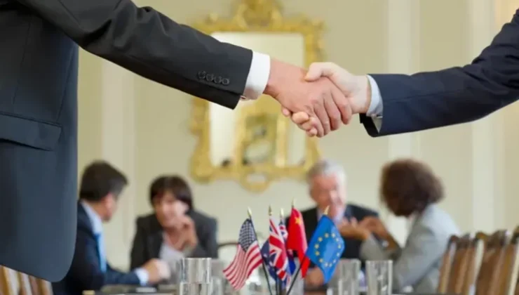 Dışişleri “Memur”u mu “Diplomat” mı?