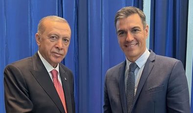 Erdoğan, İspanya lideri Sanchez ile telefonda görüştü