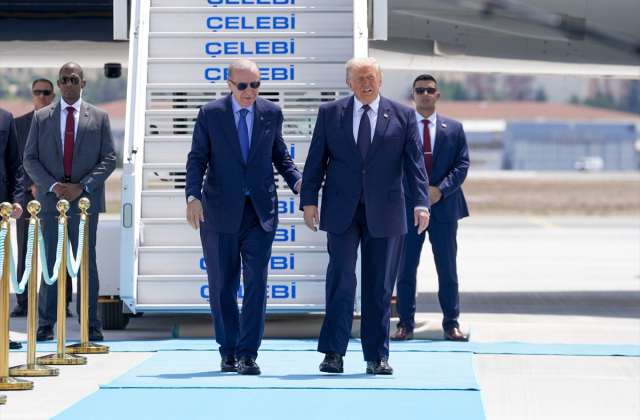 Ankara’daki karşılamada neler konuşuldu? Uçağını işaret edip Erdoğan’a bunları söyledi