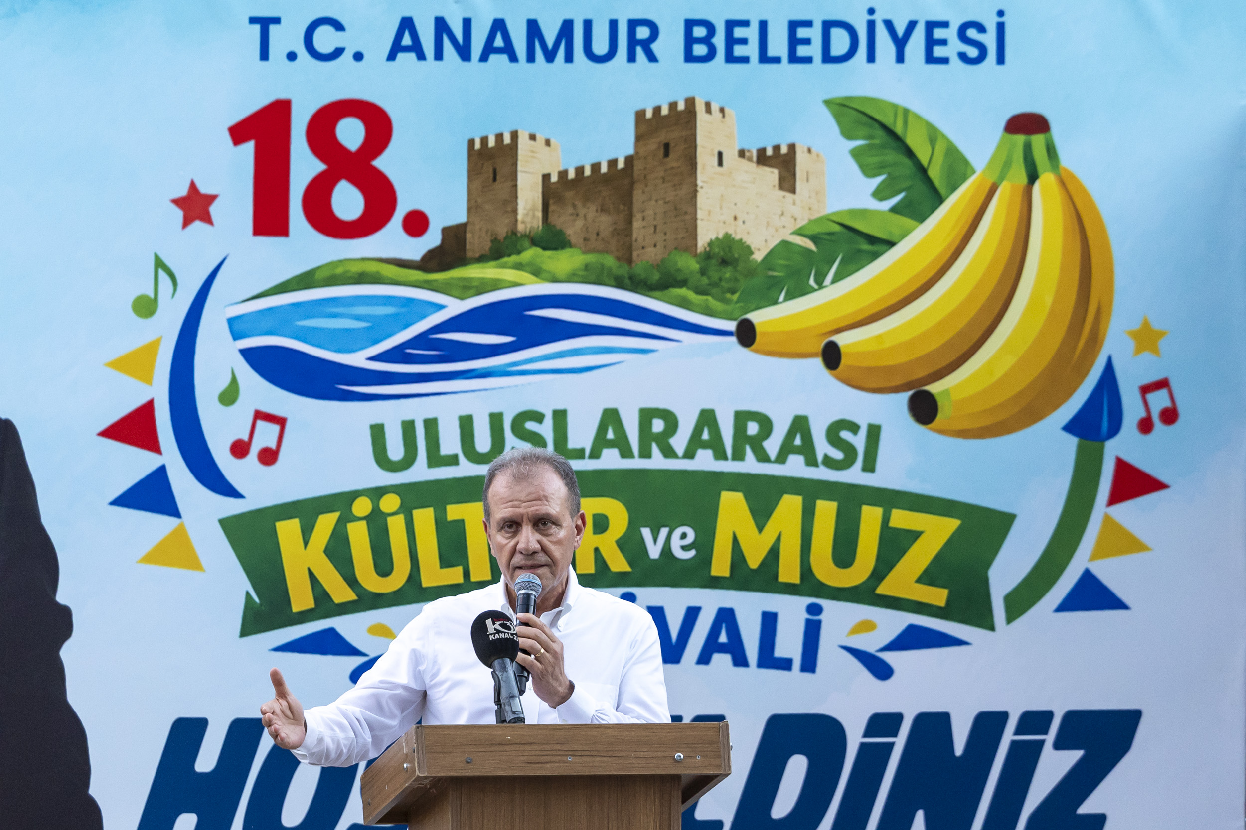 Seçer, “Anamurlular yazan, çizen, okuyan, turizm ve tarım ile ilgilenen insanlardır”