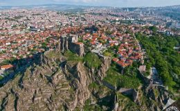“Ankara Kalesi’nin Çocuğu”: Bir İnsan, Bir Şehir ve Karakterin Jeopolitiği