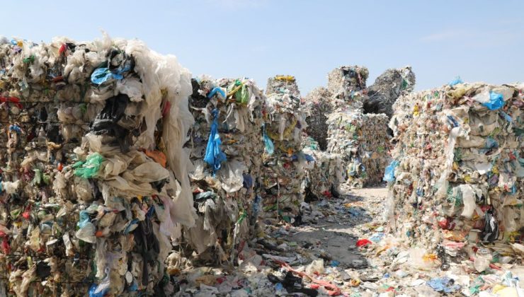 Doğayı katleden plastik atıklar ve işlevini yitiren siyaset…