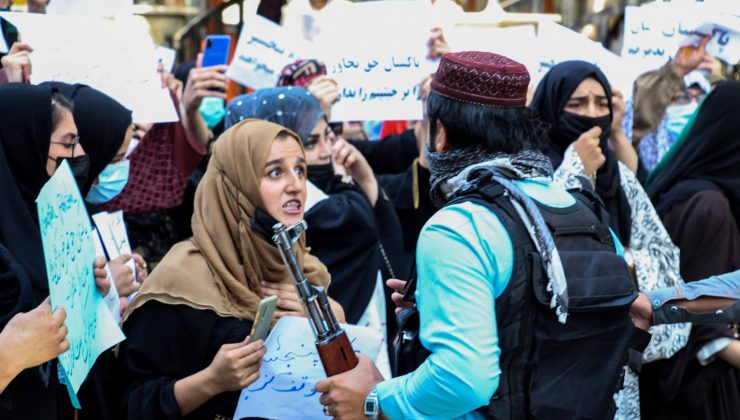 Taliban Yönetiminde Kadınların Boşanma Mücadelesi