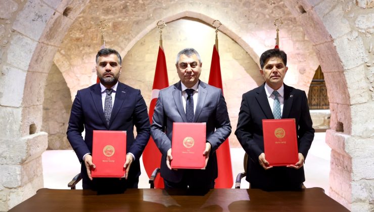 MÜSİAD MERSİN’DEN 19 OKULA CUMA MESCİDİ