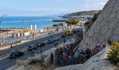 İspanya İçişleri Bakanı, Ceuta’ya giren 72 bin göçmenden 70 bininin geri döndüğünü açıkladı.