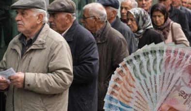 Milyonları ilgilendiriyordu! Emeklilikte yeni dönem çıkmaza girdi