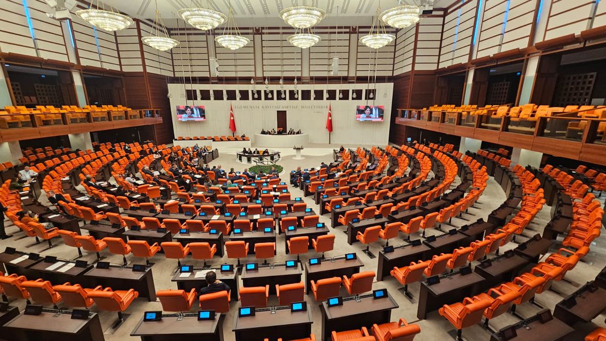 TBMM Genel Kurulu’nda gündem: “Terörsüz Türkiye”, ekonomik sorunlar ve Meclis’in itibarı