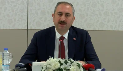 AKP’li Abdulhamit Gül: ‘Erdoğan’ın yeniden adaylığı önünde engel yok’