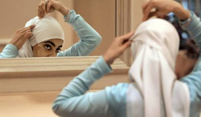 Avusturya’da okul zili başörtüsü yasağıyla çaldı: Din özgürlüğüne müdahale tepkisi