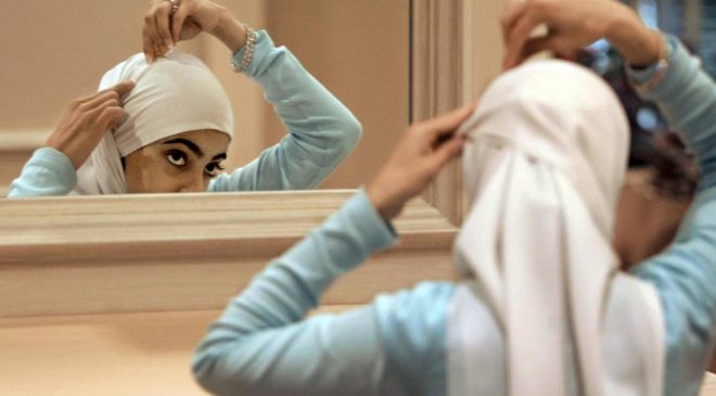 Avusturya’da okul zili başörtüsü yasağıyla çaldı: Din özgürlüğüne müdahale tepkisi