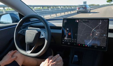 Tesla FSD Avrupa’ya geliyor: Almanya kritik tarihi açıkladı