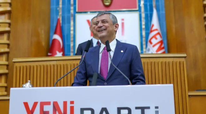 Özgür Özel, Le Figaro’da yazdı: ‘Türkiye, 21’inci yüzyılın incelikli otoriterliğinin çarpıcı bir örneği’