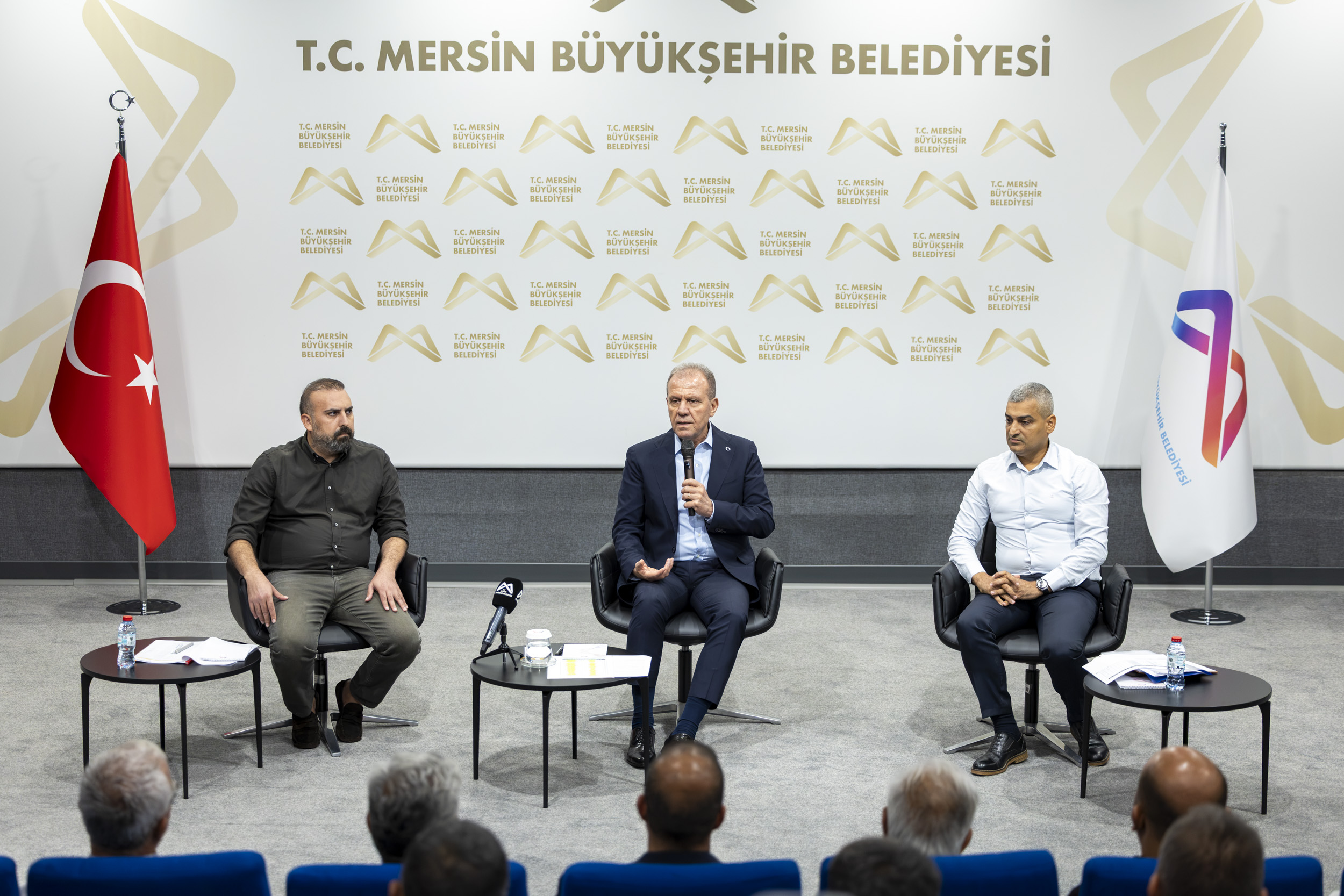 Başkan Seçer, muhtarların memnuniyet ve taleplerini dinledi.