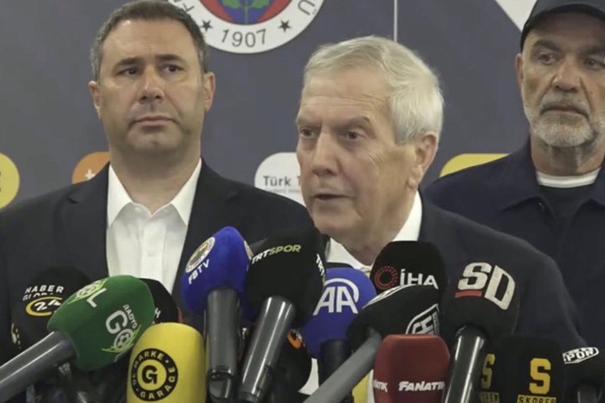 Aziz Yıldırım’dan derbi sonrası olay sözler: Gerekirse ligleri 1 yıl ertelesinler