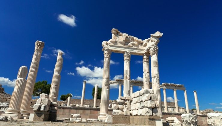 BERGAMA; GURURLA…