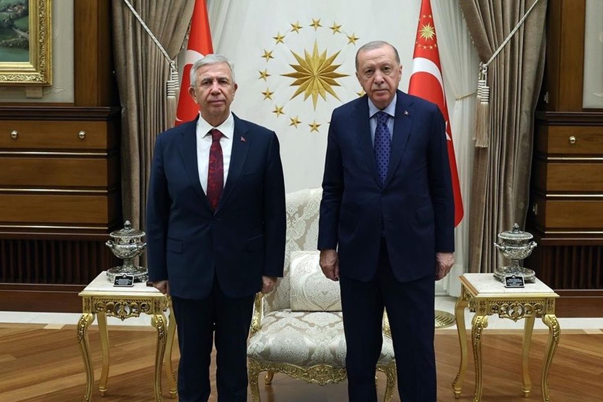 Cumhurbaşkanı Erdoğan, Beştepe’de ABB Başkanı Mansur Yavaş’ı kabul etti