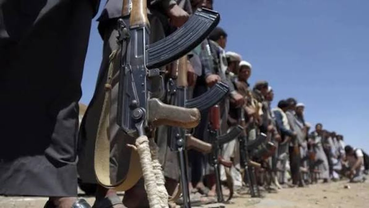 Husiler açıkladı: Sana’daki Yemen Petrol Şirketi tesisine hava saldırısı düzenlendi