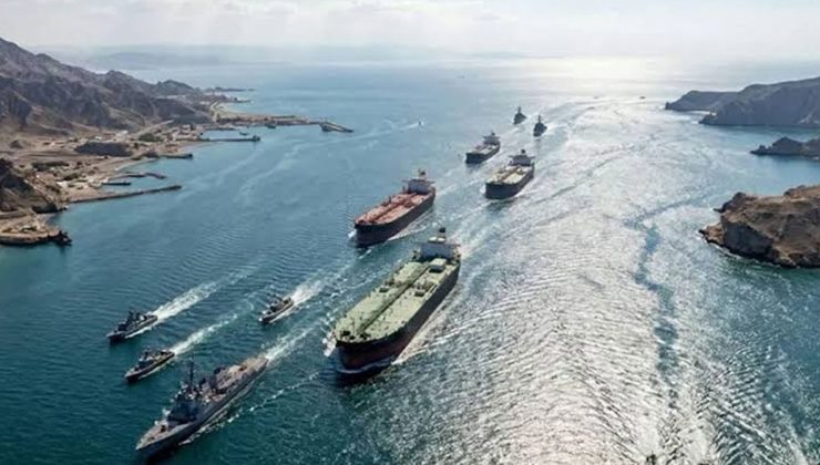 İran Hürmüz Boğazı’nda en az 24 gemiyi hedef aldı