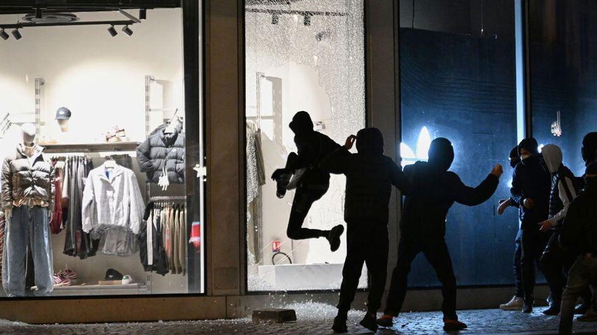 Fransa’da protestoların ardından yeni kriz: Yağmalanan ürünler ikinci el pazarına düştü