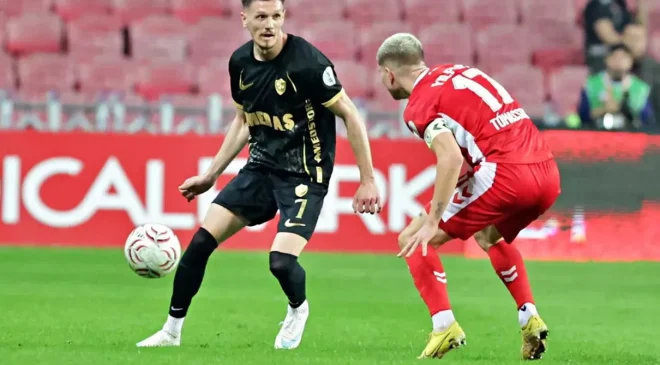 Samsunspor evinde yıkıldı! Süper Lig’in yeni lideri Amed oldu