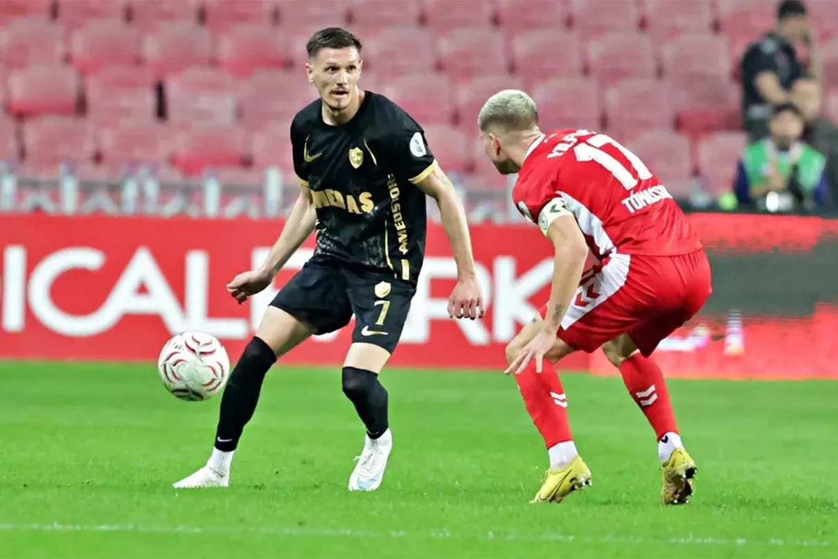 Samsunspor evinde yıkıldı! Süper Lig’in yeni lideri Amed oldu